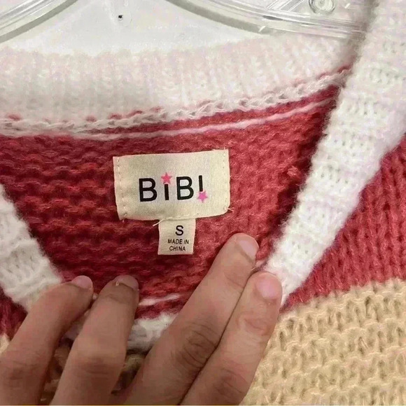 NWOT BiBi Rose Mustard & Taupe Color Block Loose Fitted Sweater | size small - Picture 4 of 6